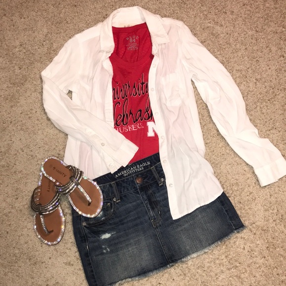 SOLD Husker tank top - Picture 2 of 4